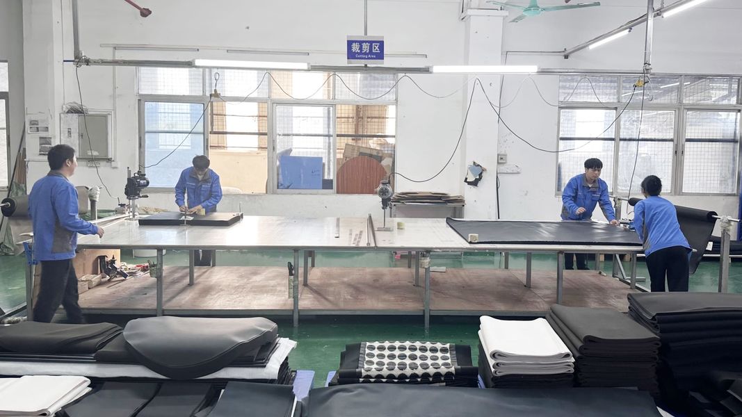 Guangzhou Huikang ( Fitkang ) Electronic Technology Co., Ltd manufacturer production line