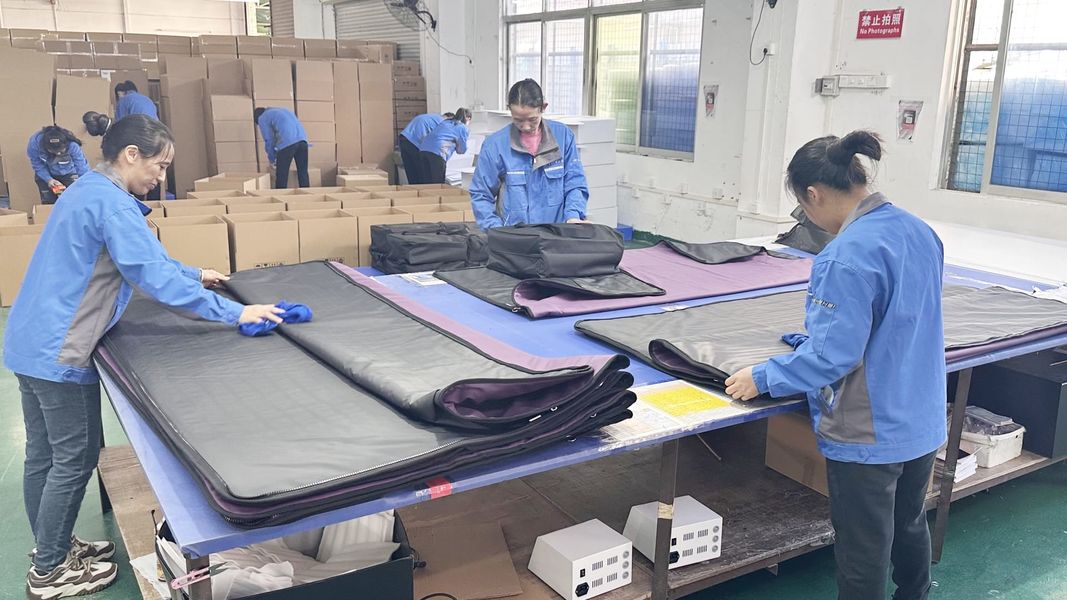 Guangzhou Huikang ( Fitkang ) Electronic Technology Co., Ltd manufacturer production line