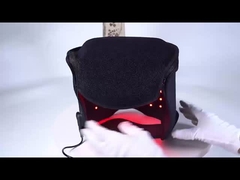 赤いライトキャップとジップ