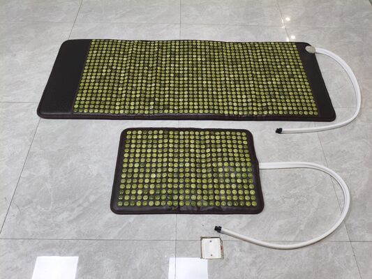 Ultimi ghiaccio due tappeti raffreddamento guarigione pietre di giada naturali pelle nera PU